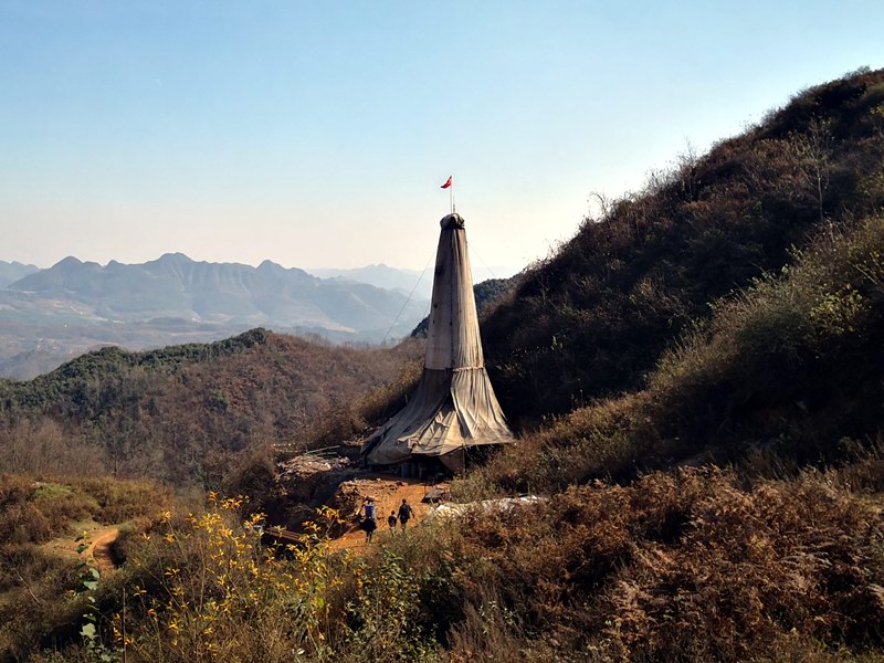 再出發(fā)，亮巖